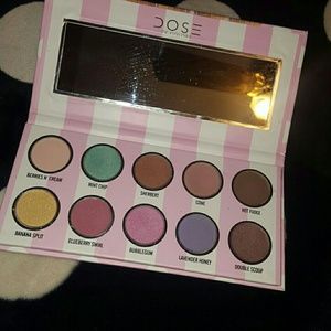 dose eyeshadow pallette
