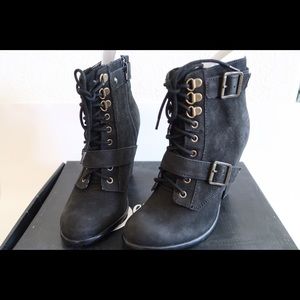 Seychelles Black Leather "romance" boots