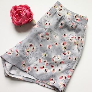 LC Lauren Conrad Floral Shorts 🌸🌺