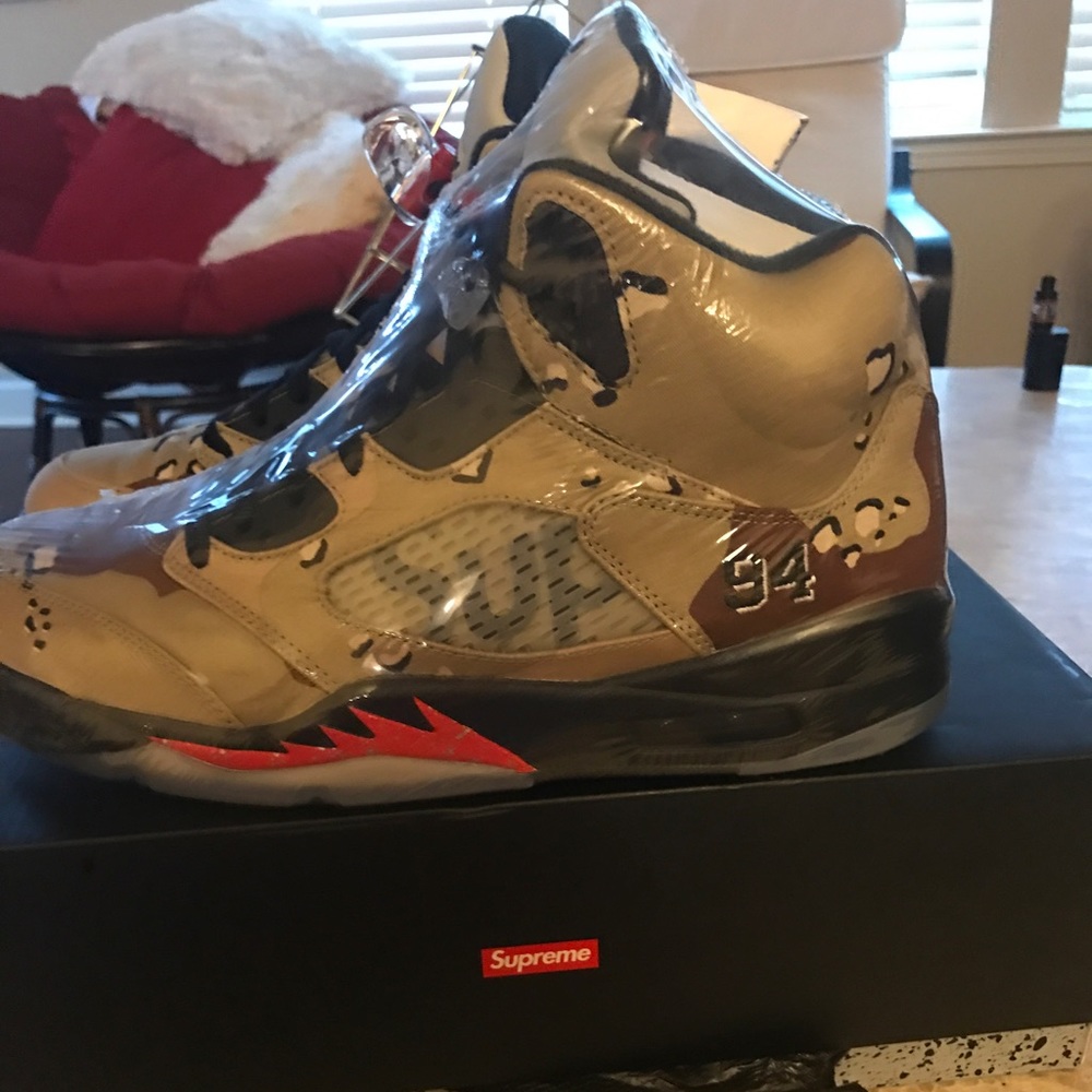 Supreme 5s