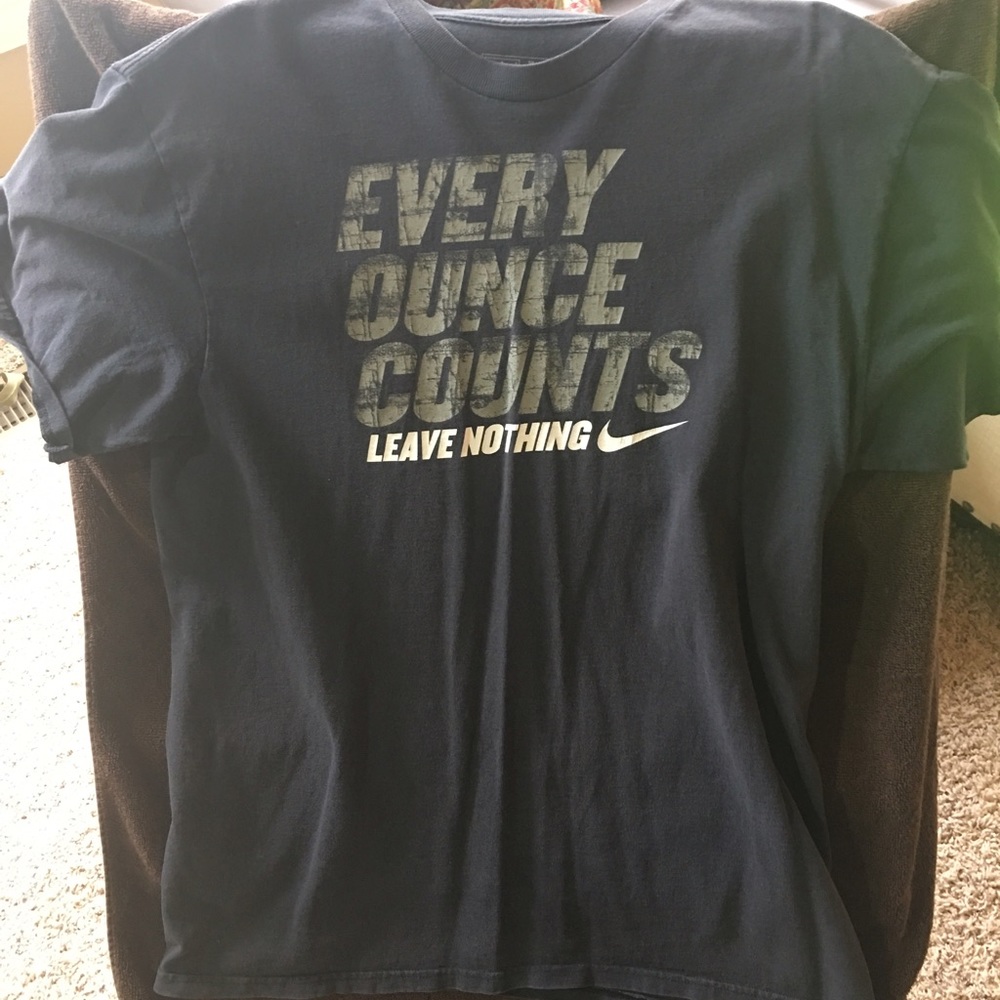 Tee shirt