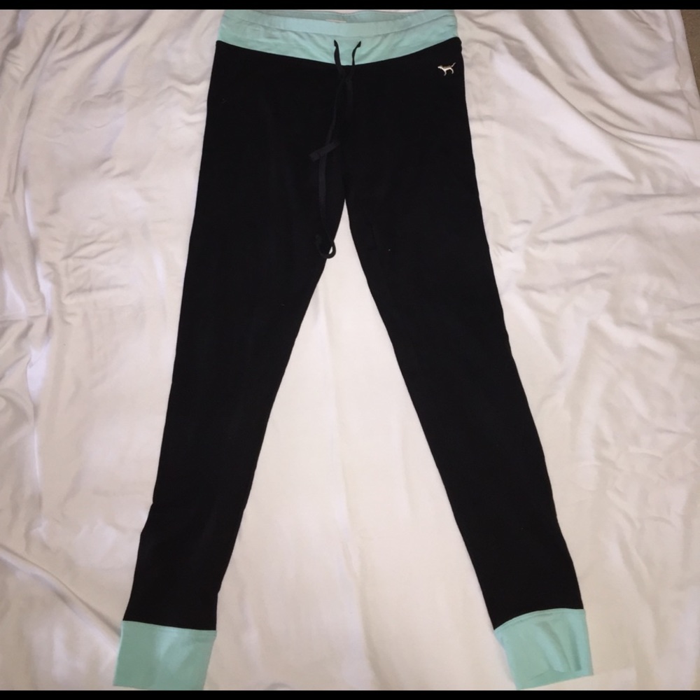 Full length black leggings