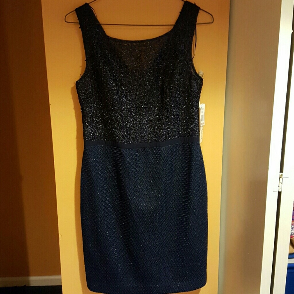 Kay Unger Women's Blue  Metallic Lace Sheath Dress