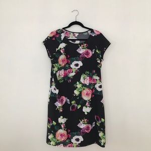 Floral shift dress