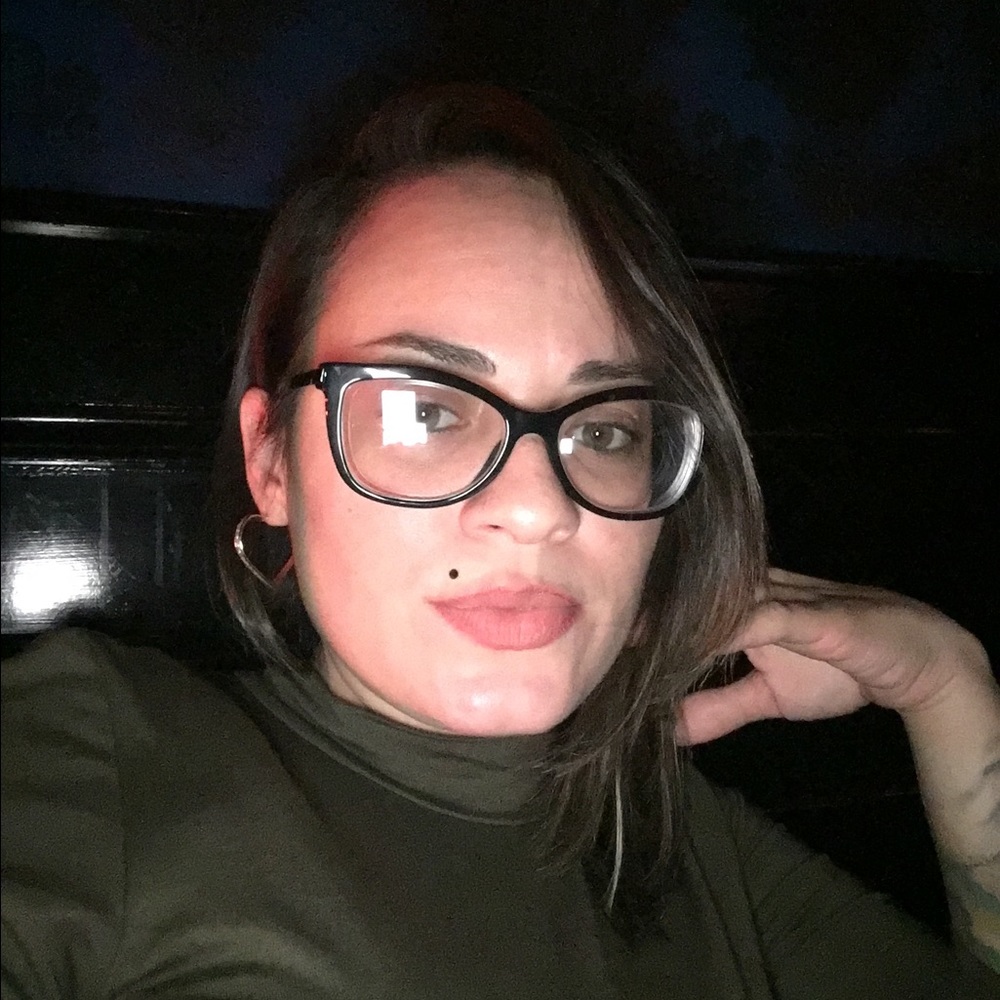 Meet your Posher, Milagros