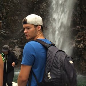 Meet your Posher, Derek