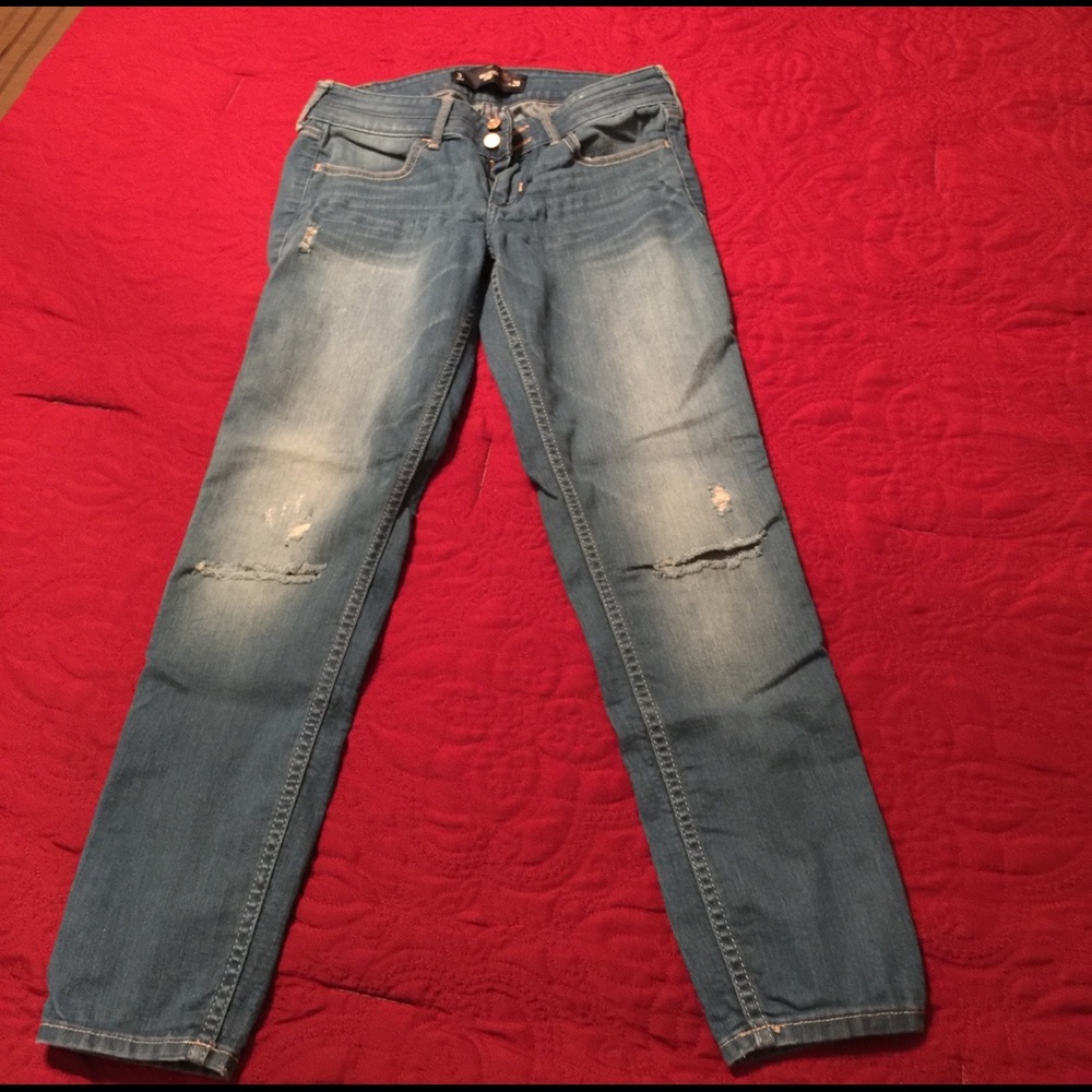 Hollister crop jeans!