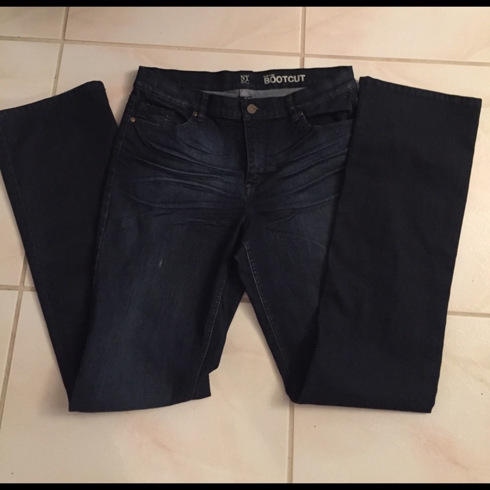 NY&Co low rose boot cut