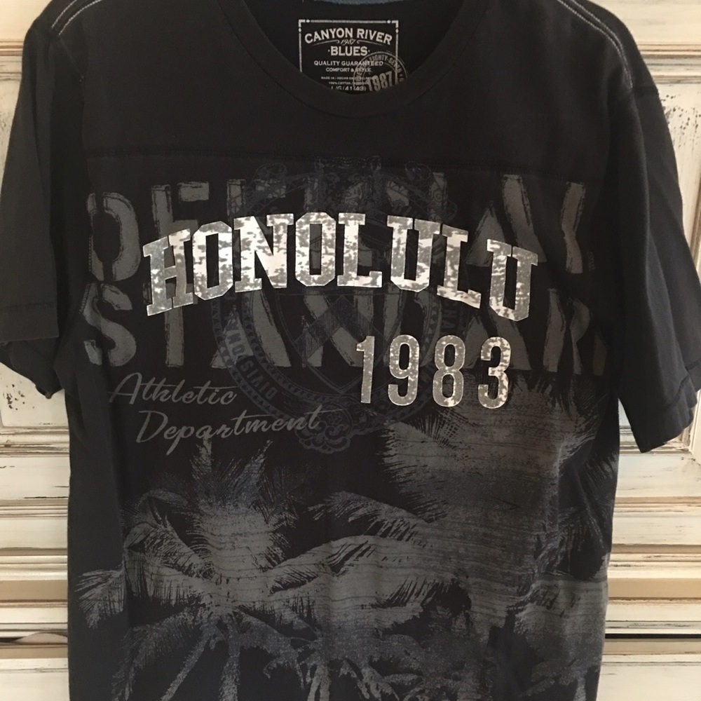 Tee shirt