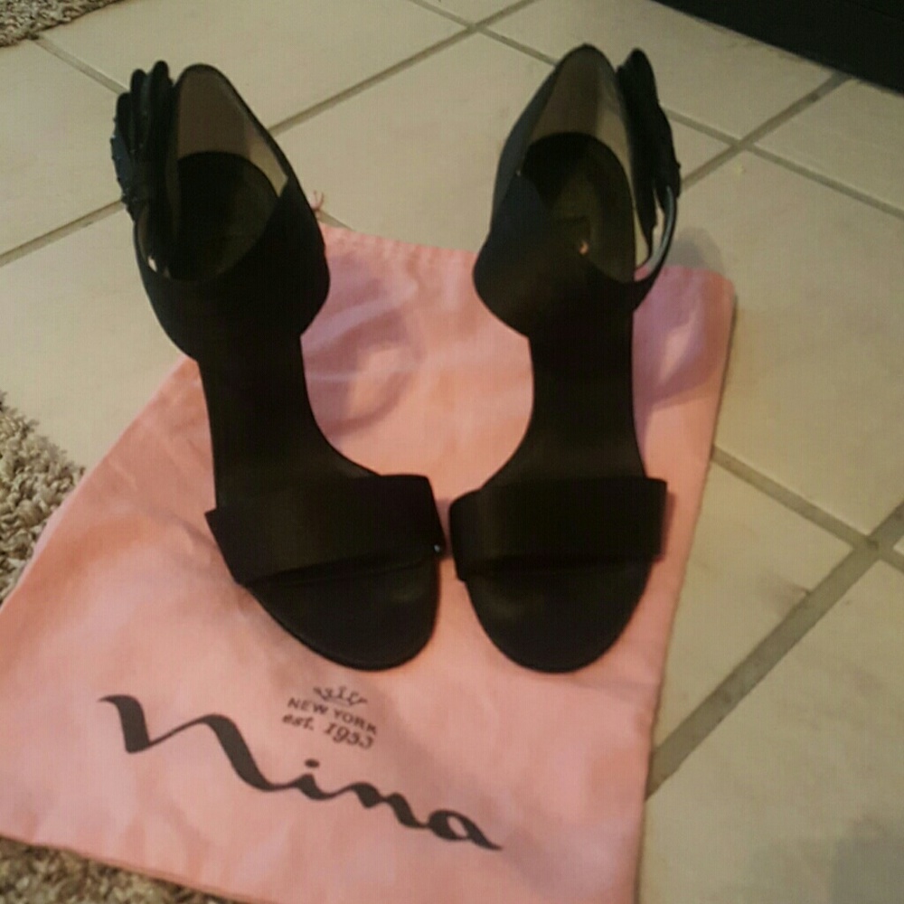 Nina black shoes