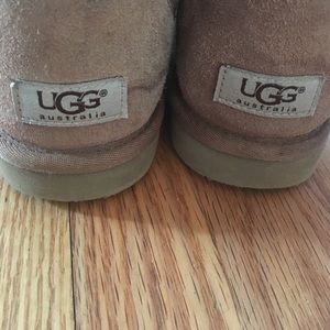 Ugg short boots
