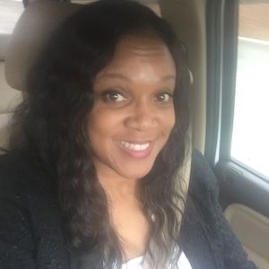 Meet your Posher, Monique