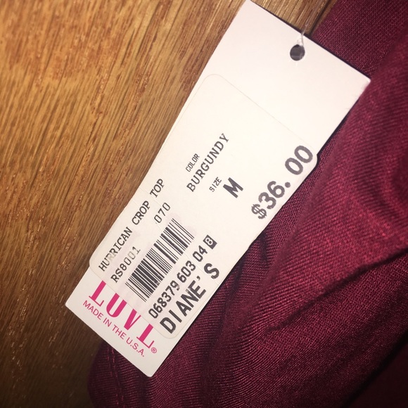 Red crop top - Picture 3 of 3