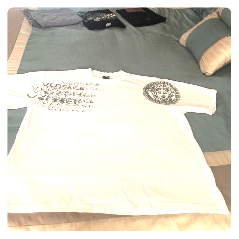 Versace men t shirt