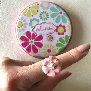 Stella & Dot Kristen ring (girls collection).