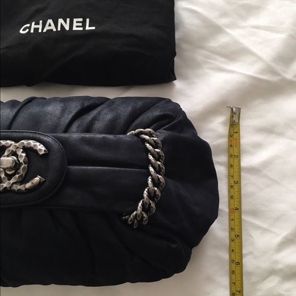 🚫SOLD🚫 AUTHENTIC Beautiful Chanel clutch (rare) - Picture 5 of 8