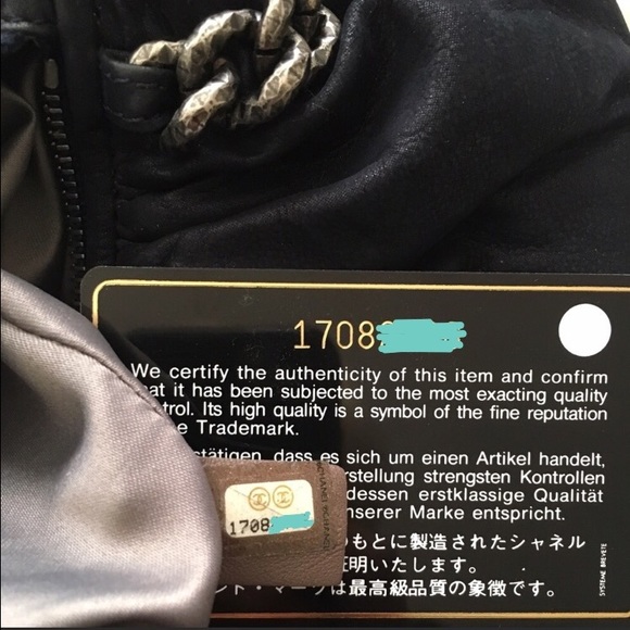 🚫SOLD🚫 AUTHENTIC Beautiful Chanel clutch (rare) - Picture 4 of 8