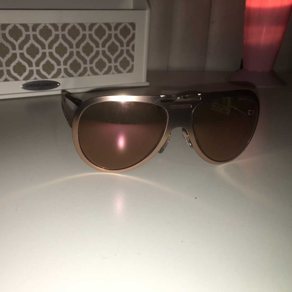 Sun glasses