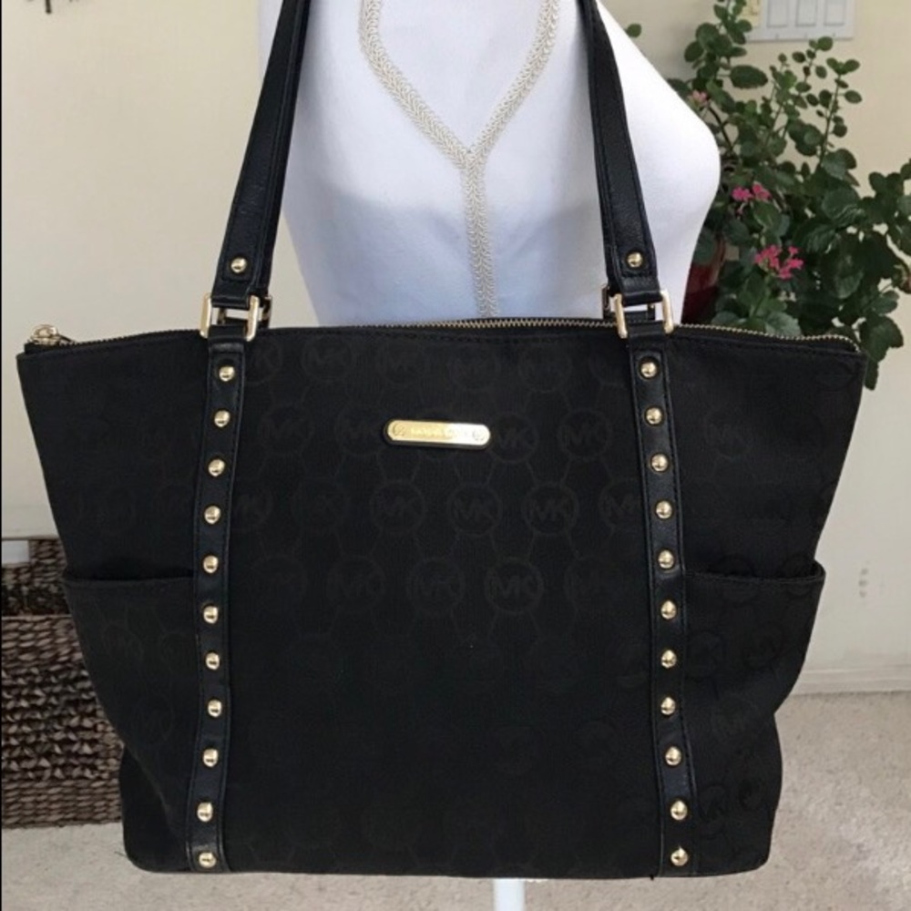 Michael Kors handbag