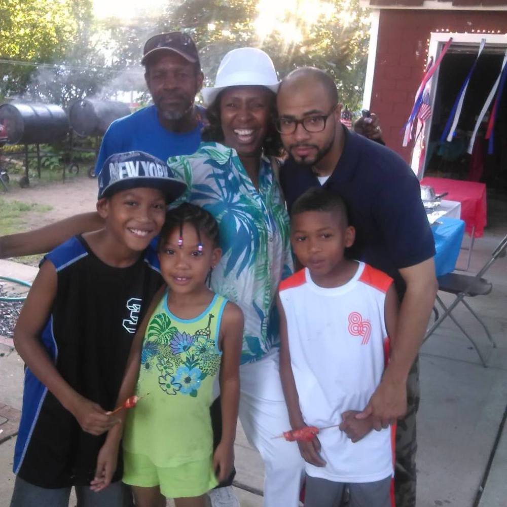 Meet your Posher, Lawrence