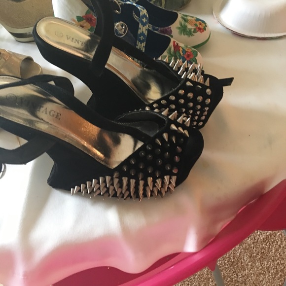 Platform heels Silver color spike "punk" rock look - Picture 2 of 3