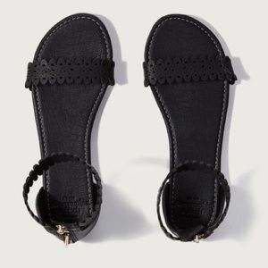 Abercrombie & Fitch Scalloped Sandals