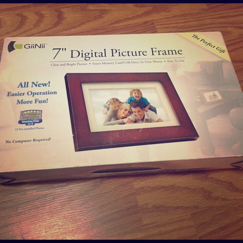 7" digital picture frame