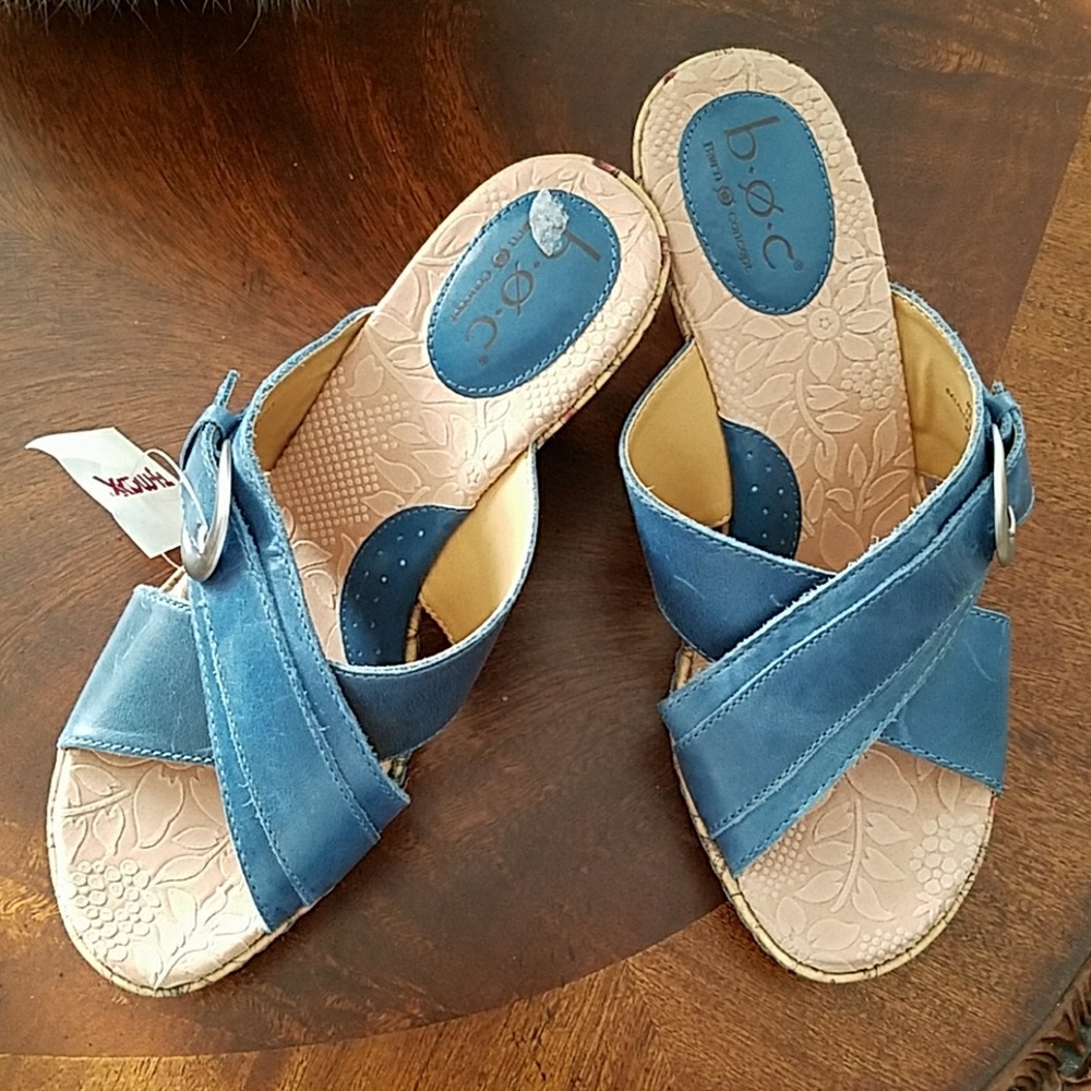 Sandal wedges never worn tags on, Born on Concept