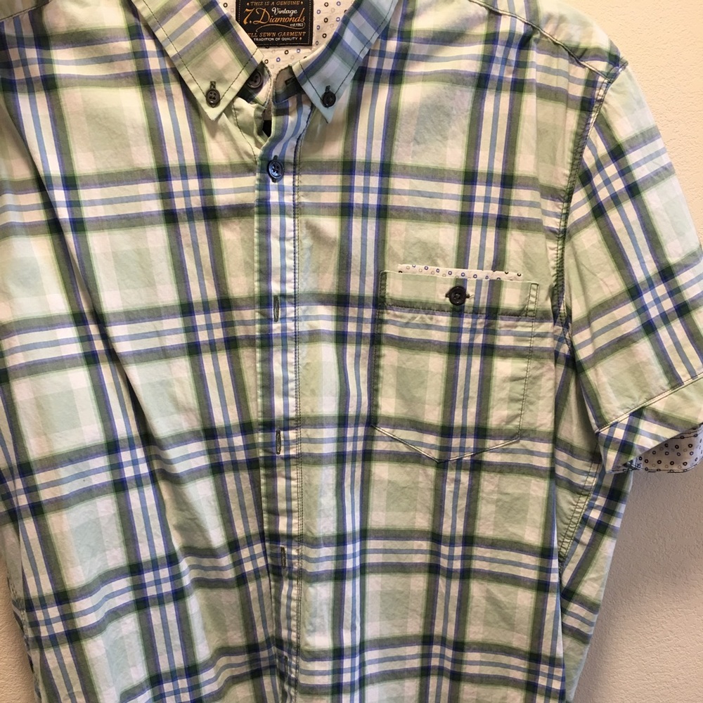 7 Diamonds Short Sleeve Button Up