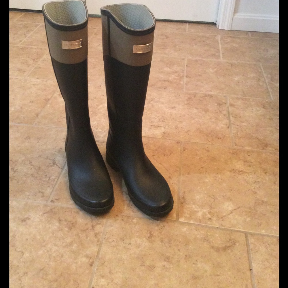 Hunter Rain boots 2-tone tan & black