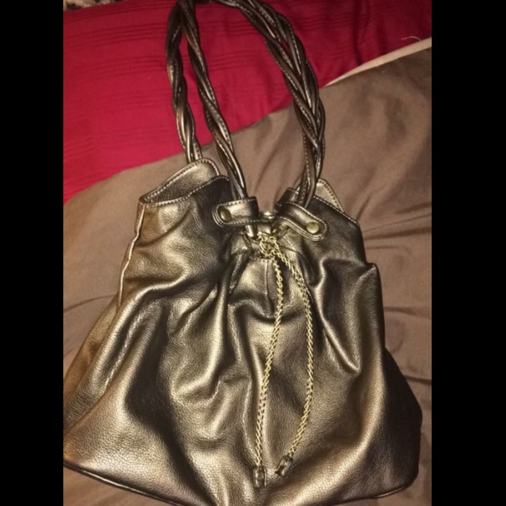 Buckle, Goldish Color purse ❤