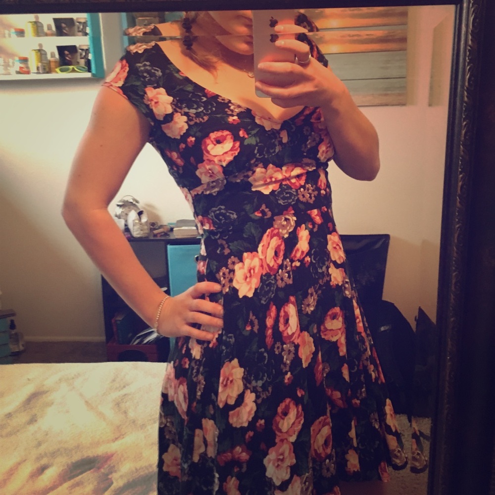 Abercrombie floral printed dress