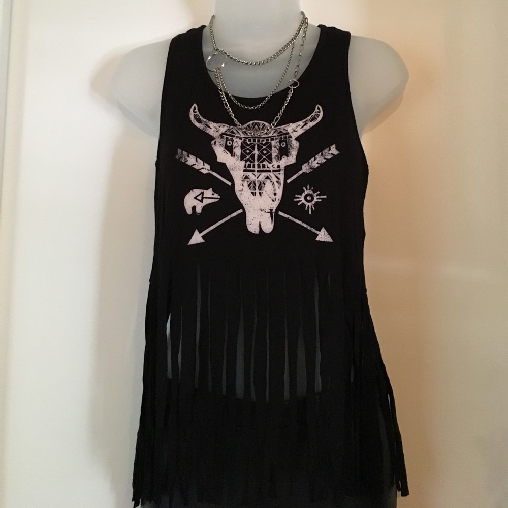 Sleeveless fringe crop
