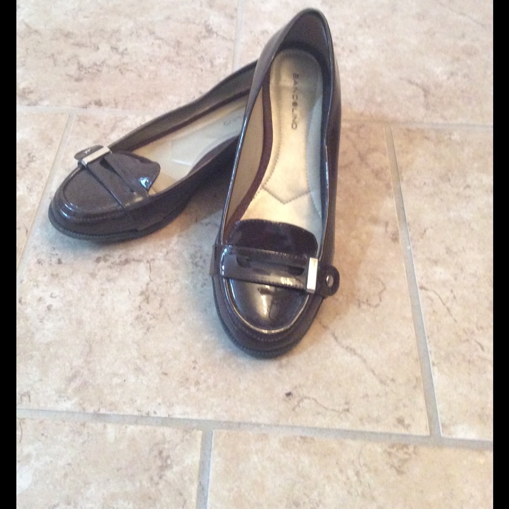 Bandolino brown paten leather shoes