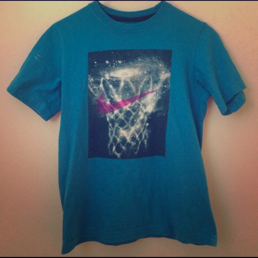 Nike boys t-shirt