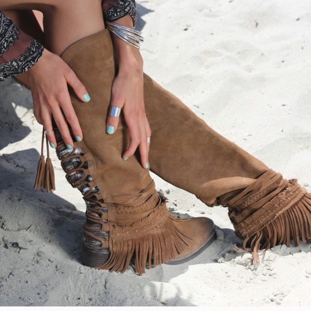 Naughty monkey boots