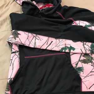 Pink mossy oak hoodie