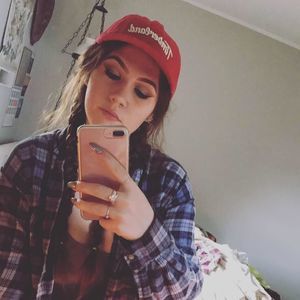 Meet your Posher, Savannah