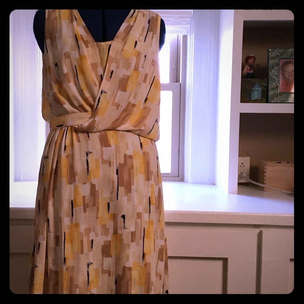 White House Black Market geometric pattern dress