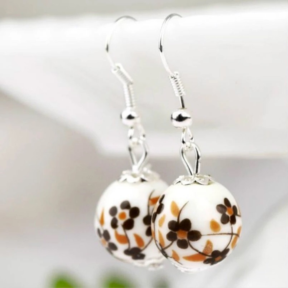 ☀️ Hand Painted Brown Ceramic Floral Earrings