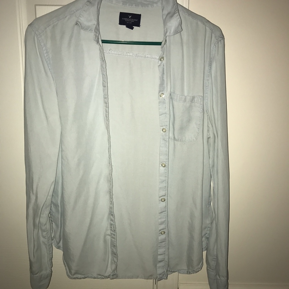 American eagle Button up