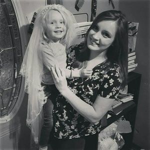 Meet your Posher, Lisa