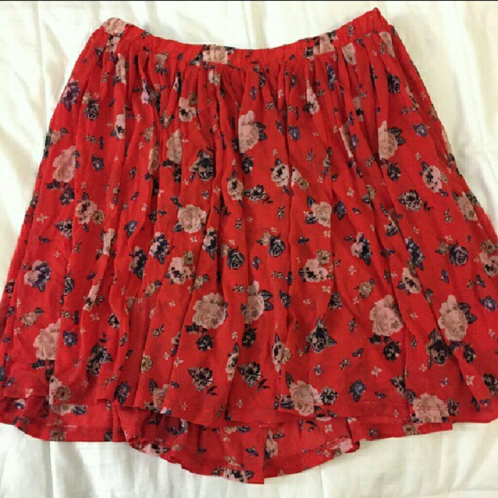 Torrid brand red floral skirt