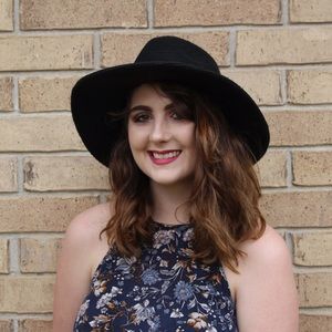 Meet your Posher, Britni