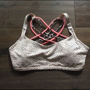 Lululemon Free To Be Wild Bra 8 Yoga Athleisure