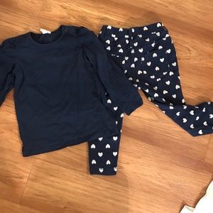 2piece set used condition. 12-18mnths