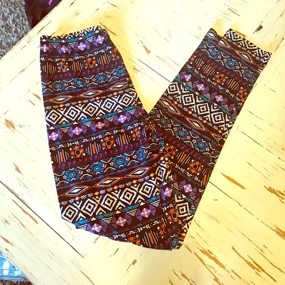 Aztec leggings with tags