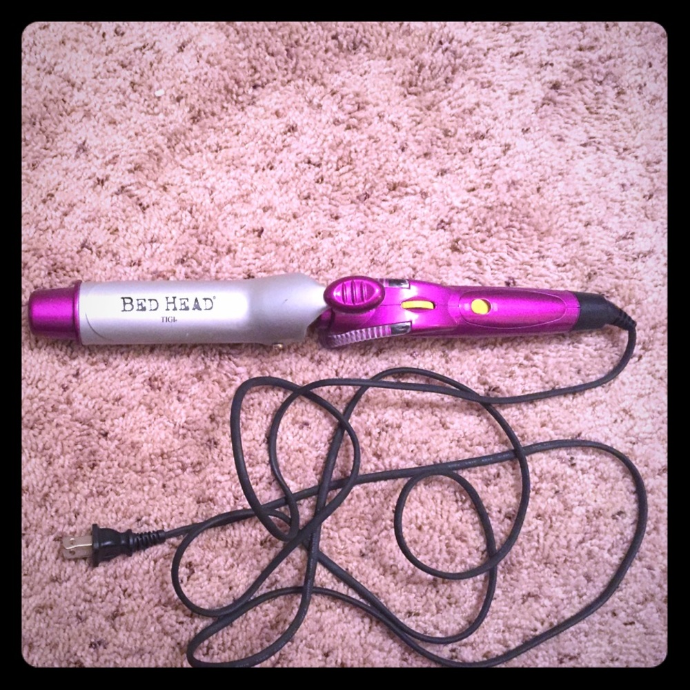 Pink Bed Head curling iron.