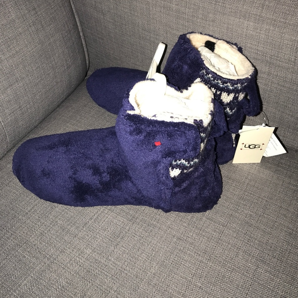 Ugg slippers NWT