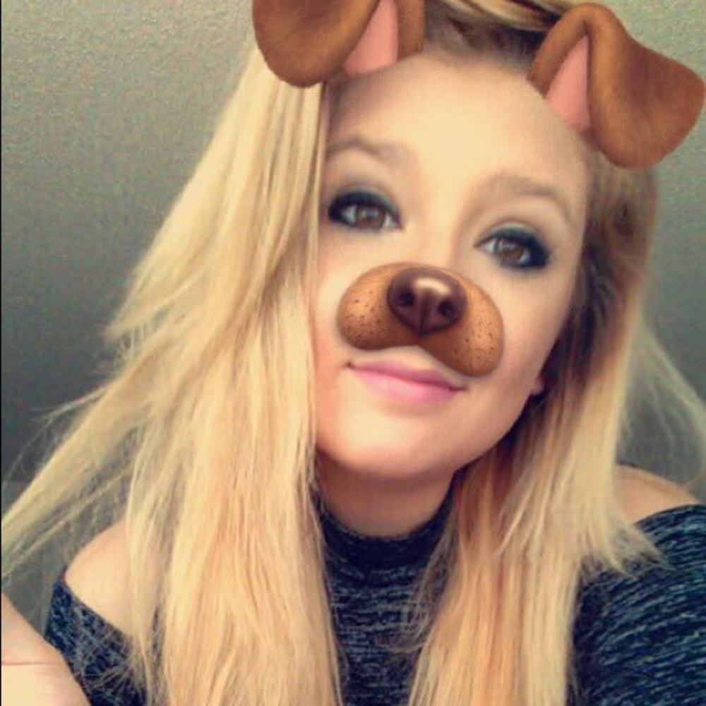 Meet your Posher, Destinee